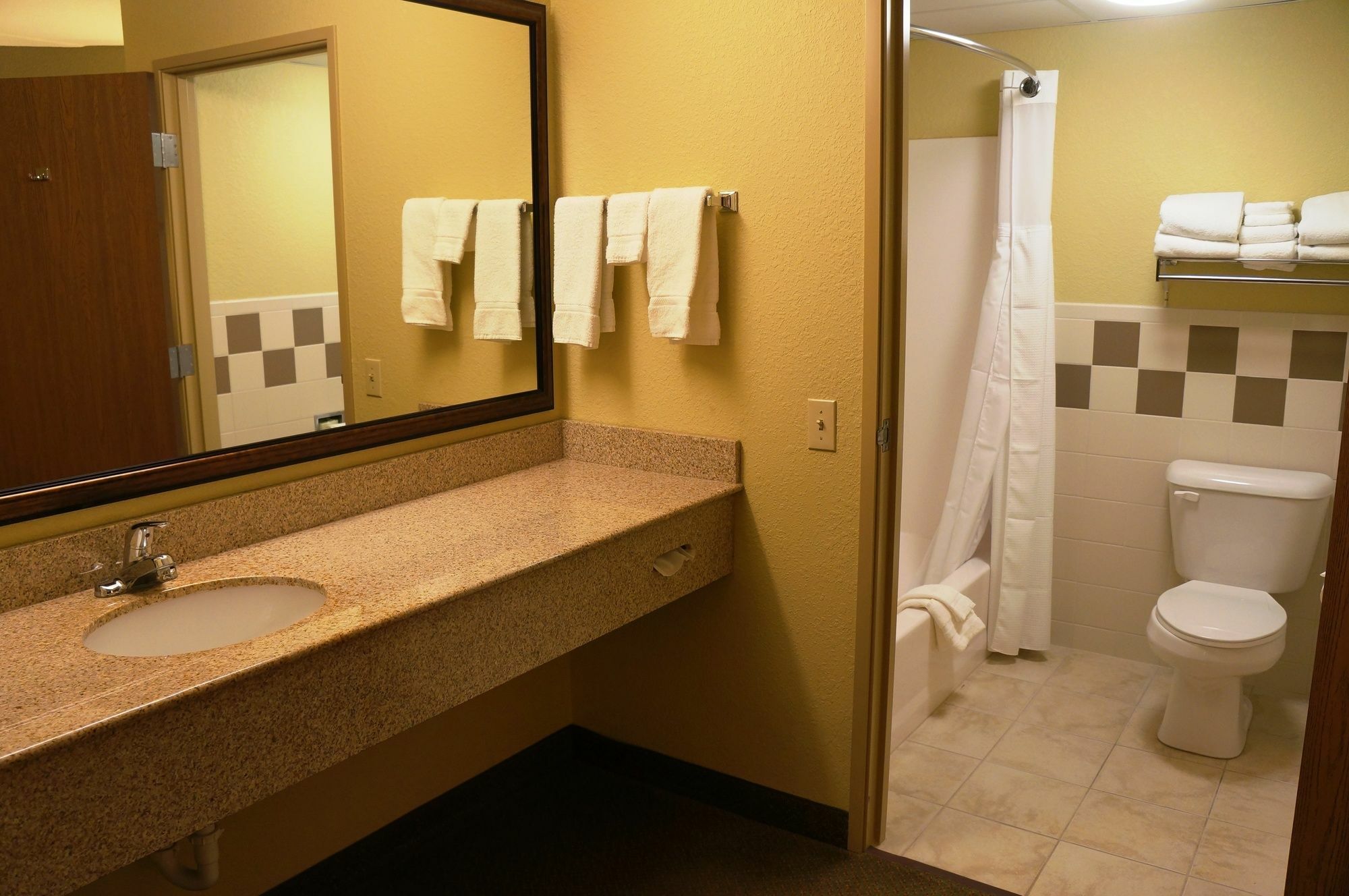 Americinn By Wyndham Hotel 3*