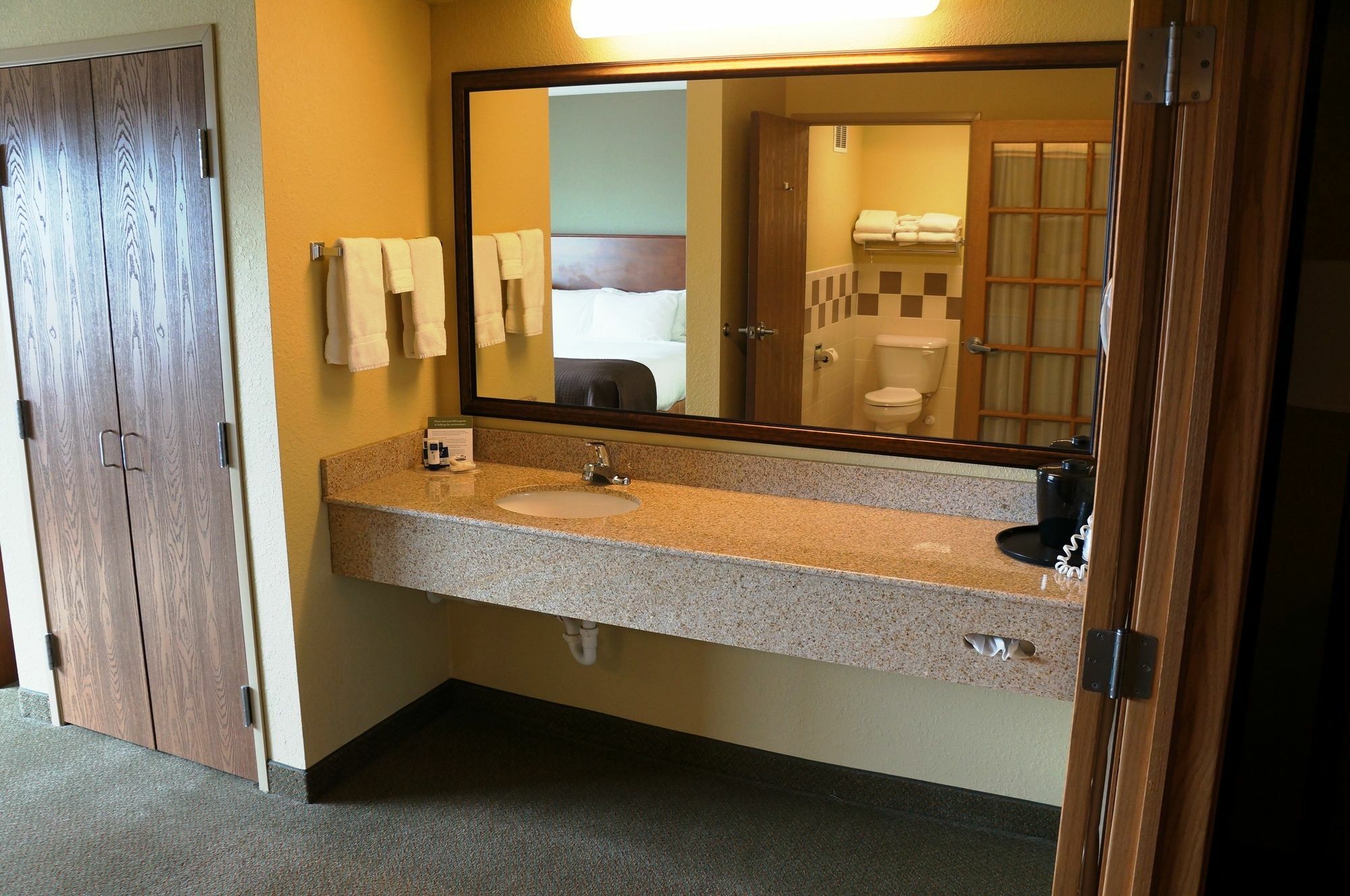 Hotel Americinn By Wyndham 3*
